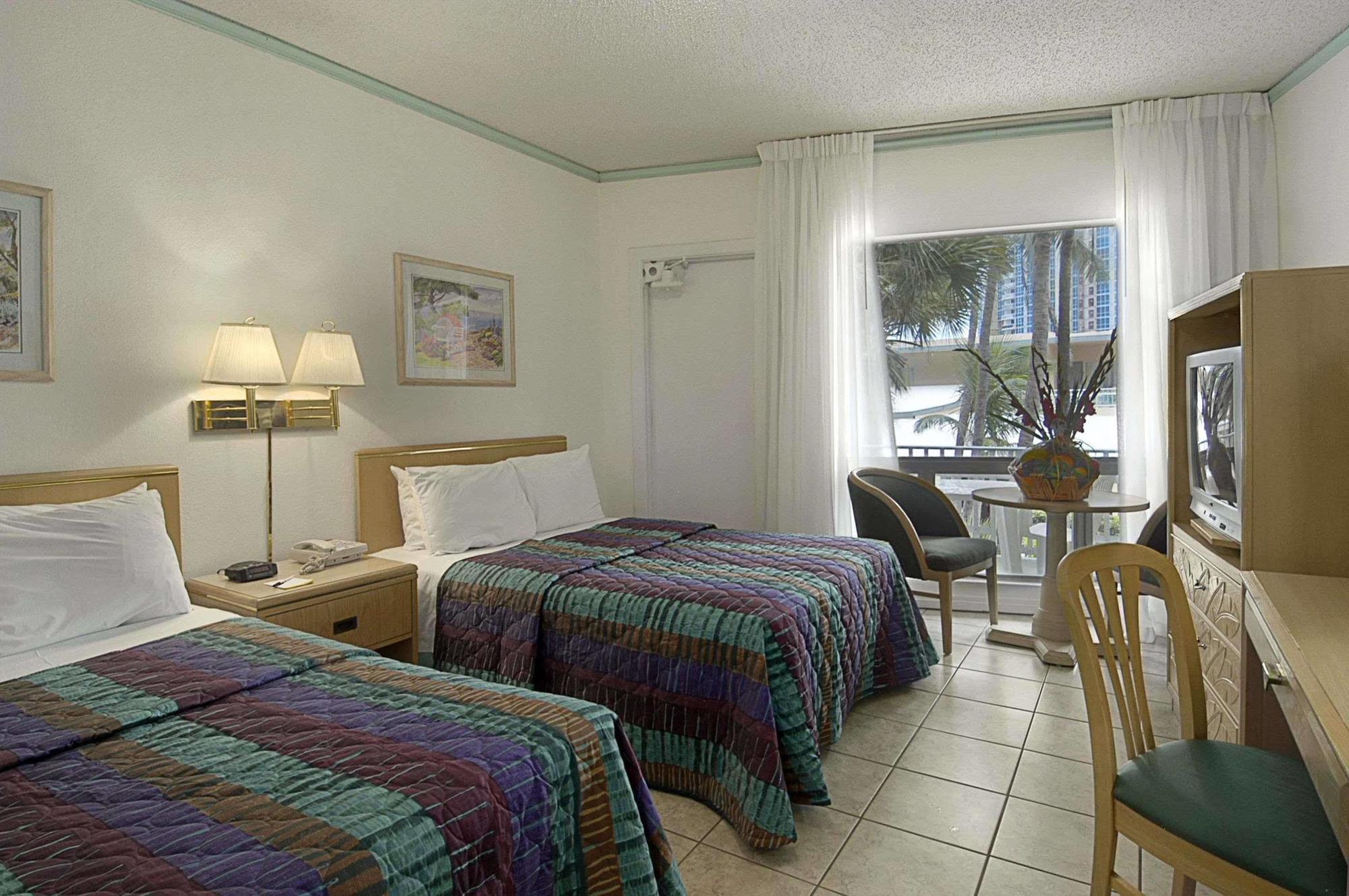 סאני איילס ביץ' Thunderbird Beach Hotel חדר תמונה